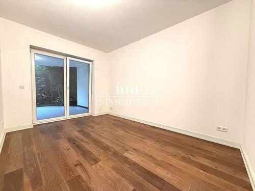 Weiteres Zimmer mit Einbauschrank - 