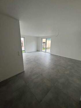 27 Wohnbereich mit Terrassenzugang - 