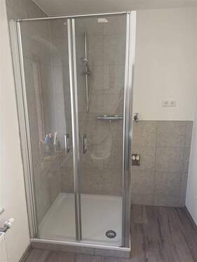 Duschbad Wohnung 3, 1. OG - 