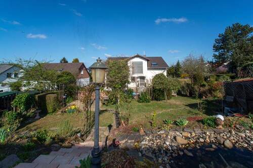 Garten mit Rückansicht - 