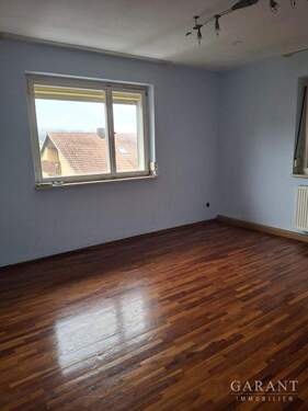 Ansicht Zimmer - 6 Zimmer Mehrfamilienhaus, Wohnhaus zum Kaufen in Münnerstadt