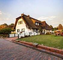 Traumhafte Lage trifft Tradition - Reetdachhaus auf Langeoog