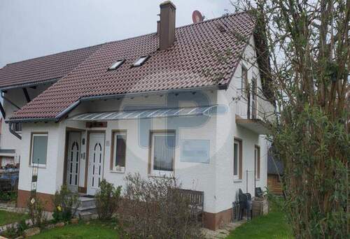 Aussen 6 - 9 Zimmer Einfamilienhaus in Röhrnbach