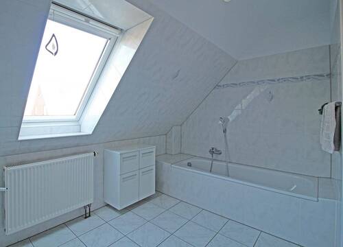 Vollbad im Dachgeschoss - 