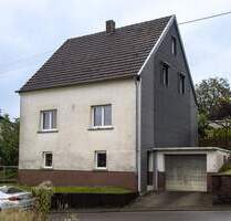 Überraschend. Modern. Bezugsfertig. - Eppelborn / Humes