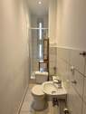Bad mit Dusche & Fenster - Etagenwohnung mit 38,00 m&sup2; in Berlin zum Kaufen