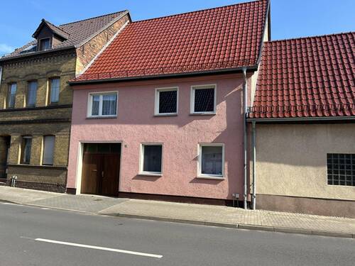 Straßenansicht - 6 Zimmer Reihenmittelhaus in Gräfenhainichen