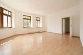Wohnzimmer 02 - 3 Zimmer Etagenwohnung zum Kaufen in Chemnitz