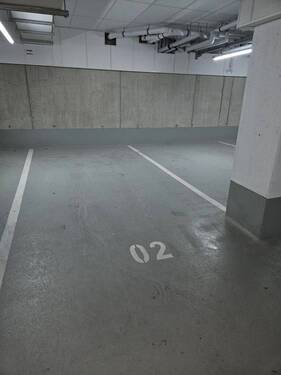 Tiefgaragenstellplatz - 