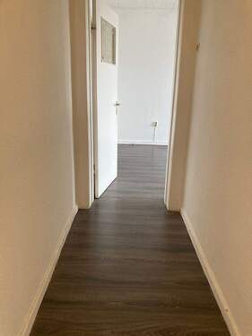 Flur Eingangsbereich - 2 Zimmer Etagenwohnung zur Miete in Hamburg