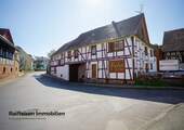 HSS20- Raiffeisen Immobilien - HISTORISCHER DREISEITHOF AN DER BAUNA SUCHT NEUEN EIGENTÜMER