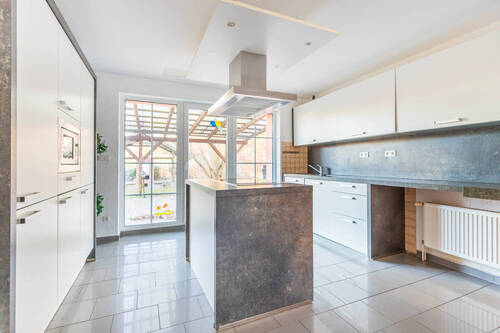 Küche EG - 1. Wohnung - Mehrfamilienhaus, Wohnhaus mit 309,70 m² in Putbus zum Kaufen