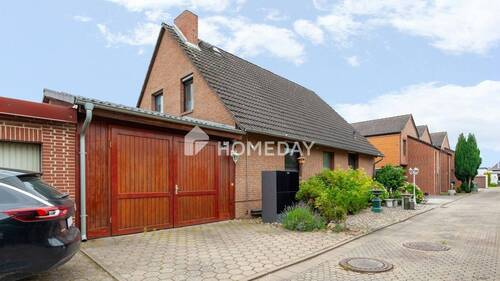 Außenansicht 2 (45) - 5 Zimmer Einfamilienhaus in Lengede