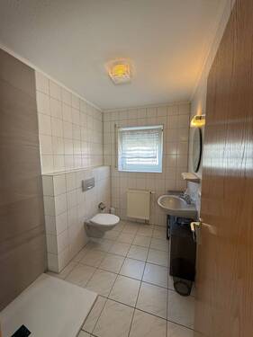 Badezimmer 1. OG - 