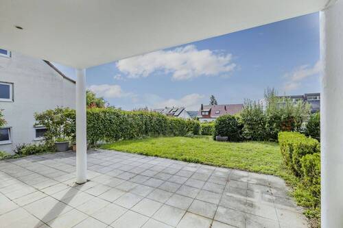 Terrasse - 4 Zimmer Etagenwohnung in Stuttgart