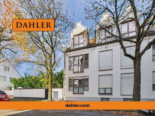 Straßenansicht 1.1 - Schöne 2 ZKB-Wohnung inkl. Duplex-TG-Stellplatz