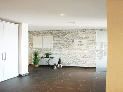 Flur - Etagenwohnung mit 106,10 m&sup2; in Haldenwang zum Kaufen