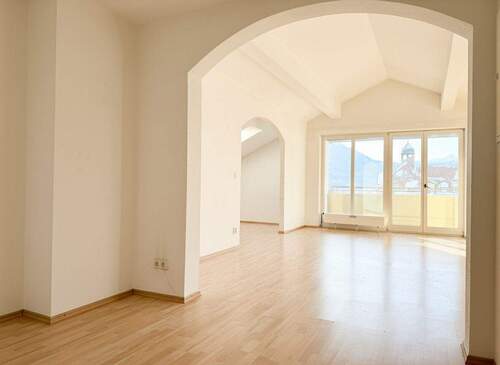 Entrée - Etagenwohnung mit 84,20 m&sup2; in Garmisch-Partenkirchen zum Kaufen