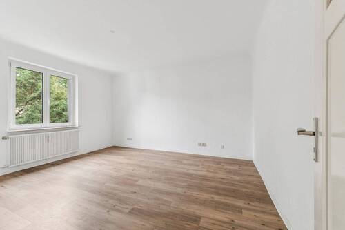 Schlafzimmer OG - 8 Zimmer Mehrfamilienhaus, Wohnhaus in Kornwestheim