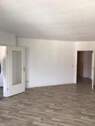 Wohnzimmer - 2 Zimmer Etagenwohnung zur Miete in Neubrandenburg