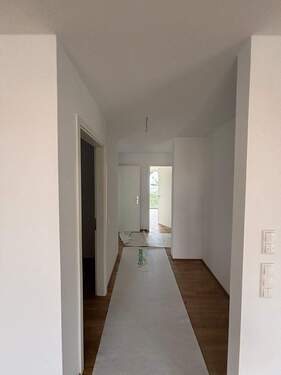 Moderner Wohnungsflur - Etagenwohnung mit 127,20 m² in Weil am Rhein zur Miete