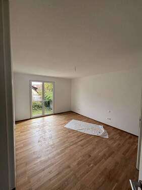 Helle Wohnung mit Holzboden - 