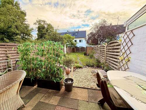 Terrasse-Garten - Charmantes familienfreundliches Reihenmittelhaus mit sonnigem Garten