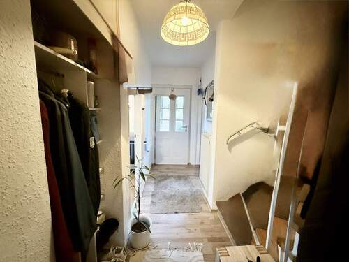 Flur EG - 6 Zimmer Reihenmittelhaus in Rodgau