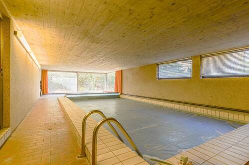 Schwimmbad 1 - 