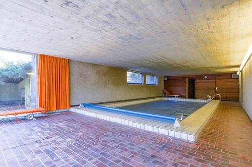 Schwimmbad 2 - 