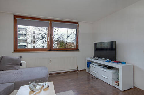 Wohnzimmer - 2 Zimmer Etagenwohnung in Konstanz