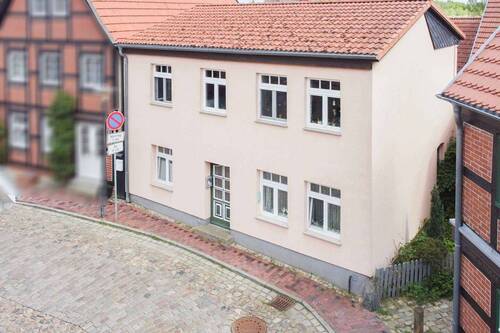 Frontansicht Stietzstraße 10 - 7 Zimmer Mehrfamilienhaus, Wohnhaus zum Kaufen in Plau am See