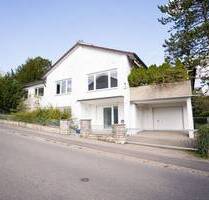 Großzügiges Einfamilienhaus mit weitläufigem Grundstück & vielfältigem Nutzungspotenzial in Tuttlingen