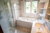 BADEZIMMER
- 