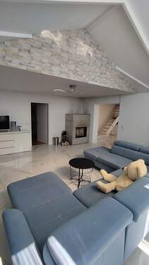 Wohnzi. OG - Modernes Mehrfamilienhaus in ruhiger Lage - teilsaniert