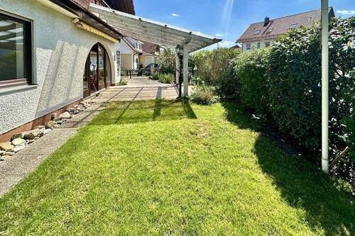 Garten mit Terrasse - Einfamilienhaus mit 172,00 m² in Weil zum Kaufen