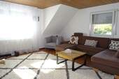 Wohnzimmer - 4 Zimmer Etagenwohnung zur Miete in Illingen
