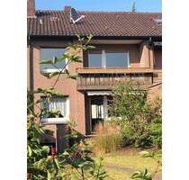 Vermittelt...Zentral gelegenes Reihenmittelhaus in Halle ! - Halle (Westf.)