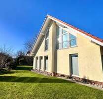 Außergewöhnliches Exklusiv- Domizil mit Galerie, firsthoher Deckengestaltung und Wintergarten in Bad Zwischenahn-Elmendorf nahe Zwischenahner Meer