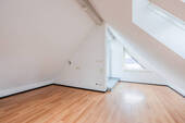 Dachgeschosswohnung - 