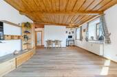 Wohn-/ Esszimmer - 2 Zimmer Etagenwohnung zum Kaufen in Lohberg