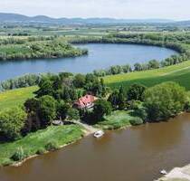 Alleinlage am Weser-Ufer: Viel Platz im Haus und ca 7000m² Grundstück - Porta Westfalica Veltheim