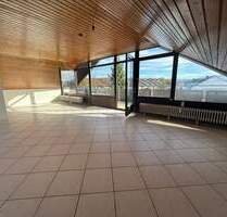 Schöne 3 Zimmer Dachgeschoss-Wohnung mit Panoramablick in Teningen