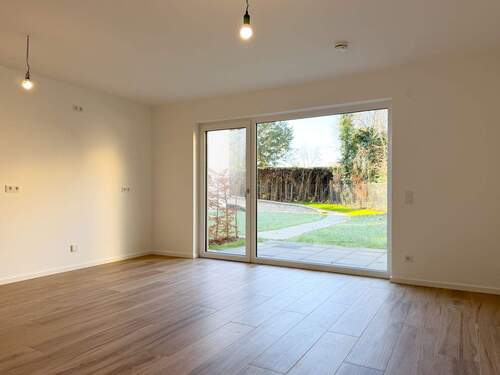 Wohnzimmer - Etagenwohnung mit 62,80 m² in München zur Miete