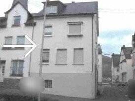 Titelbild - Zweifamilienwohnhaus mit Nebengebäude im Ortskern -Zwangsversteigerung-