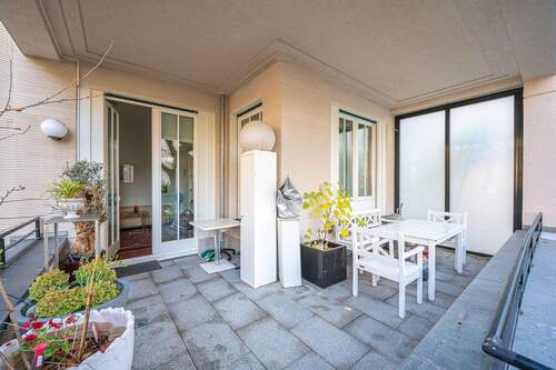 Balkon - Etagenwohnung mit 60,00 m&sup2; in Berlin zum Kaufen