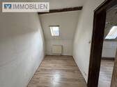 Wohnung Dachgeschoss - 8 Zimmer Gewerbeobjekt (Büro, Produktion, Verkauf) in Eisenberg