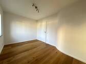 Schlafzimmer EG - 