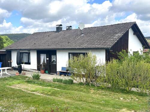 20260508_080216526_iOS.jpg - Einfamilienhaus am Ortsrand nähe Ascha
