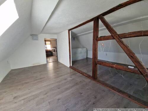 Kind 2 im DG - 